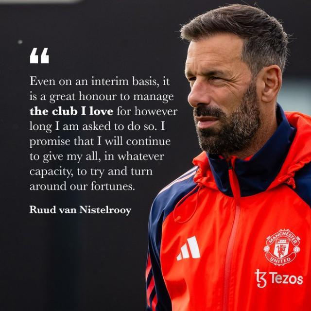 开云官网-范尼致球迷：扭转赛季为时不晚，现在开始重新赢球