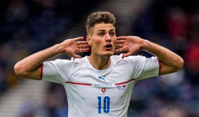 1624720603783024499.jpg d1e75517-10ee-471d-b0a3-32d30d81a4e5.jpg